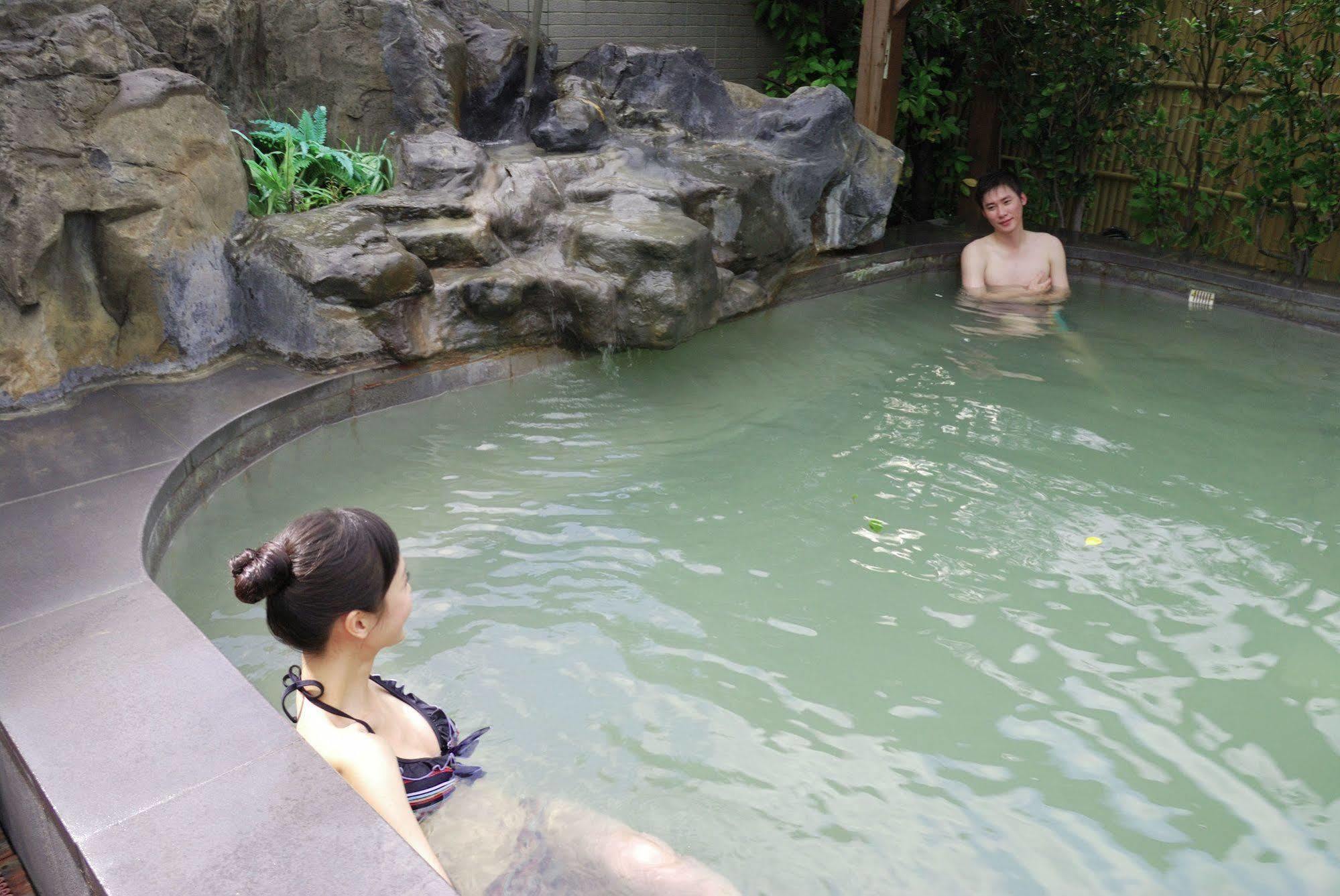 Spa Spring Resort Beitou Bagian luar foto