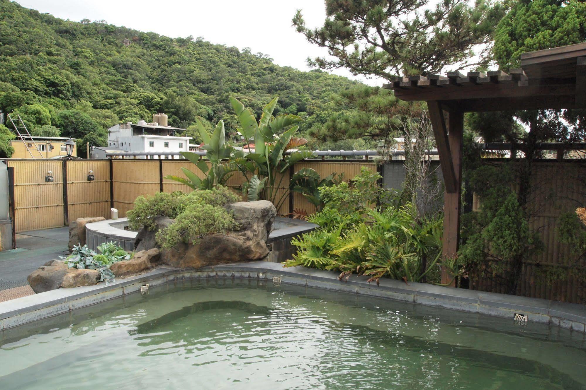 Spa Spring Resort Beitou Bagian luar foto